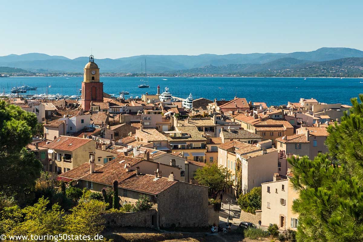 Blick von der Zitadelle über Saint-Tropez und den Golf 